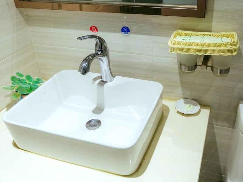 Greentree Alliance Shanghai Minhang District Hongqiao Hub Huanghua Road Hotel Экстерьер фото